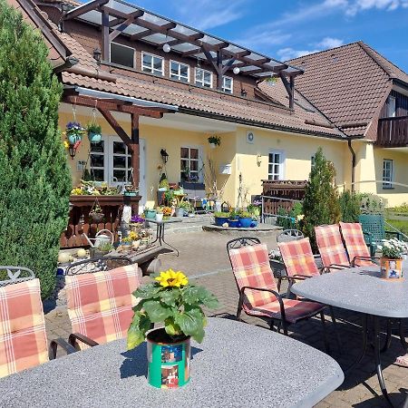 Hotel Zum Poppschen Gut Olbernhau Exterior photo